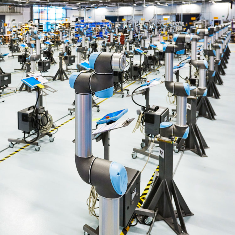 collaborative-robot-production-floor Collaborative robot production floor
